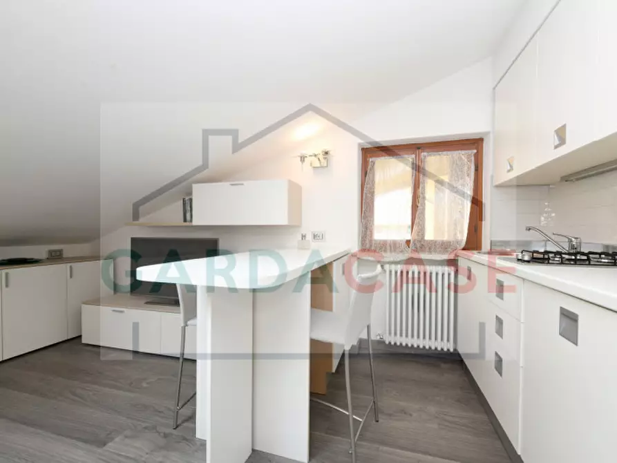 Immagine 6 di Appartamento in vendita  in Viale Giuseppe Verdi a Sirmione