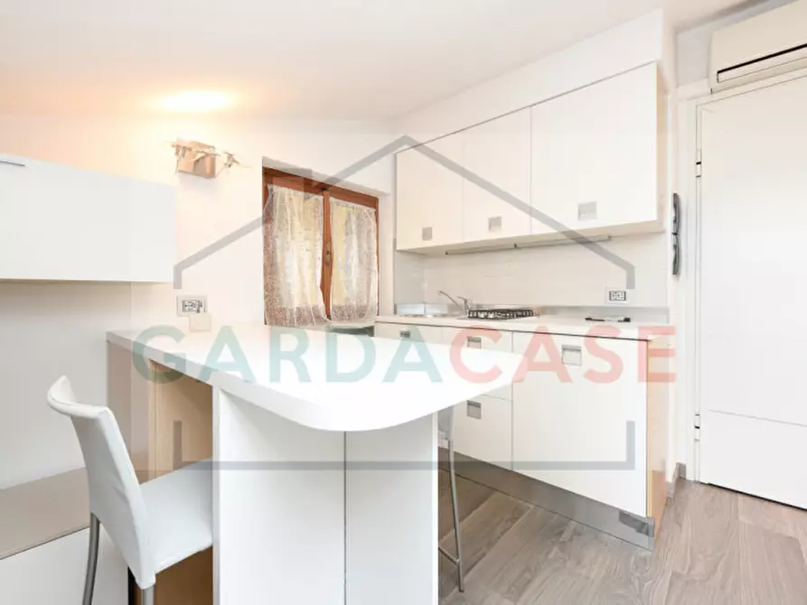 Immagine 8 di Appartamento in vendita  in Viale Giuseppe Verdi a Sirmione