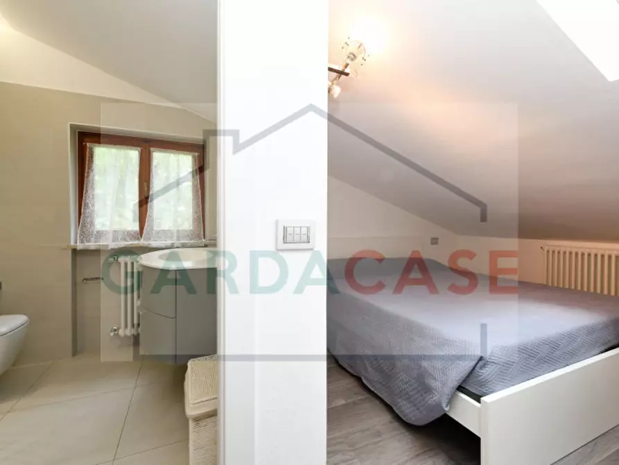 Immagine 13 di Appartamento in vendita  in Viale Giuseppe Verdi a Sirmione