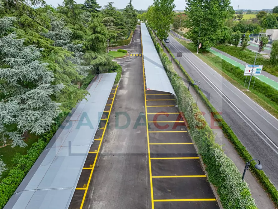 Immagine 17 di Appartamento in vendita  in Viale Giuseppe Verdi a Sirmione