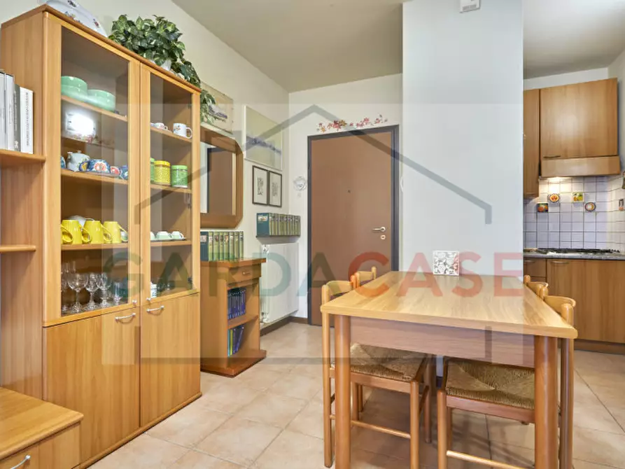 Immagine 3 di Appartamento in vendita  in Via Tintoretto a Sirmione