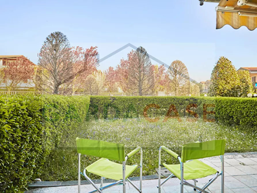 Immagine 9 di Appartamento in vendita  in Via Tintoretto a Sirmione