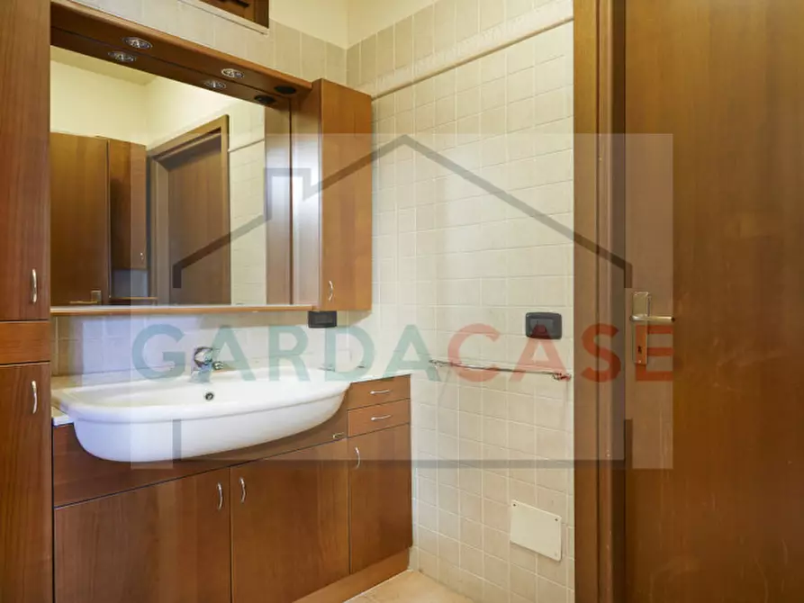 Immagine 10 di Appartamento in vendita  in Via Tintoretto a Sirmione