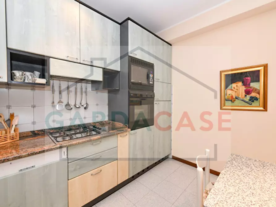 Immagine 11 di Appartamento in vendita  in Via Pastore a Sirmione