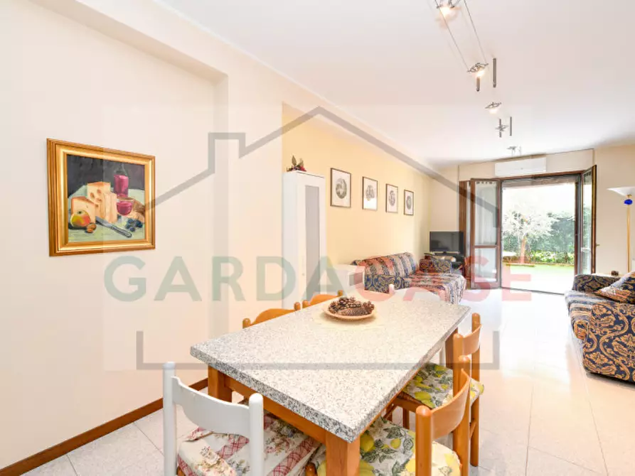 Immagine 12 di Appartamento in vendita  in Via Pastore a Sirmione