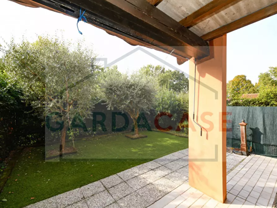 Immagine 19 di Appartamento in vendita  in Via Pastore a Sirmione