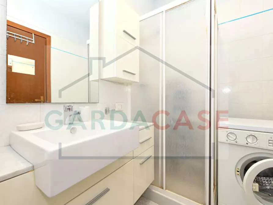 Immagine 29 di Appartamento in vendita  in Via Pastore a Sirmione