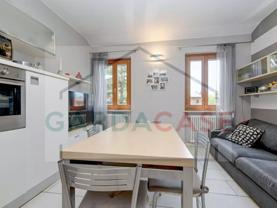 Immagine 4 di Appartamento in vendita  in Viale Giuseppe Verdi a Sirmione