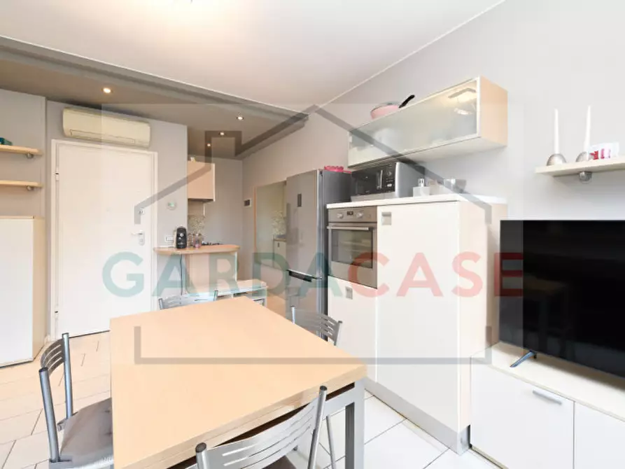 Immagine 6 di Appartamento in vendita  in Viale Giuseppe Verdi a Sirmione