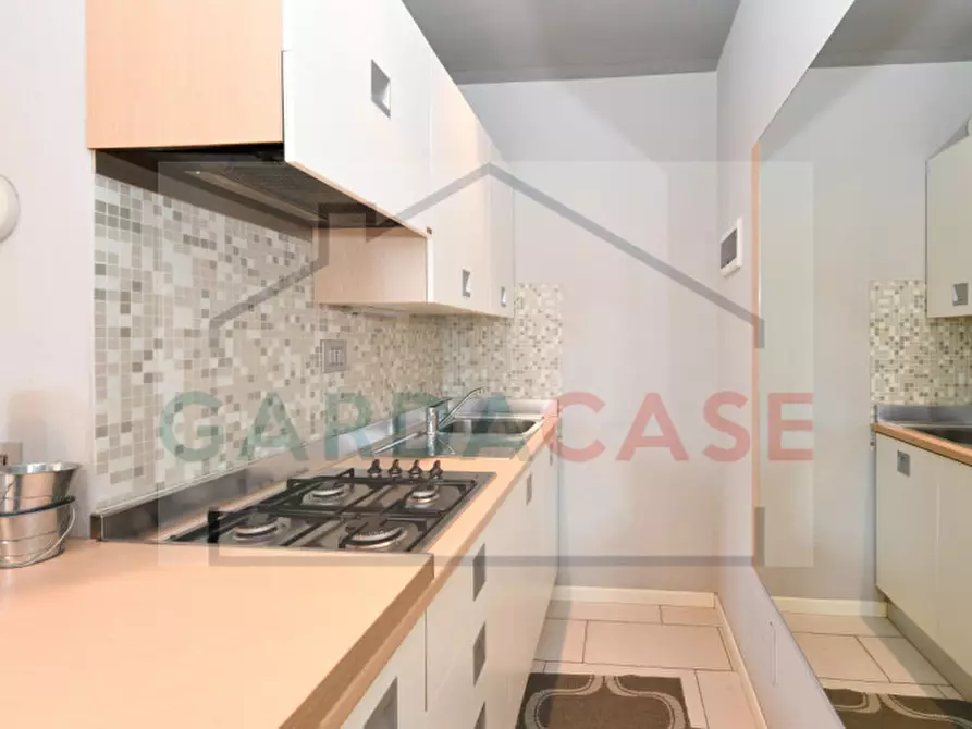 Immagine 10 di Appartamento in vendita  in Viale Giuseppe Verdi a Sirmione