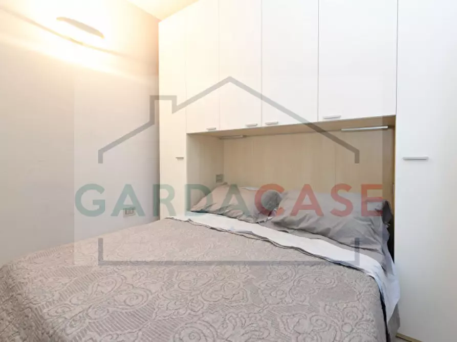 Immagine 13 di Appartamento in vendita  in Viale Giuseppe Verdi a Sirmione