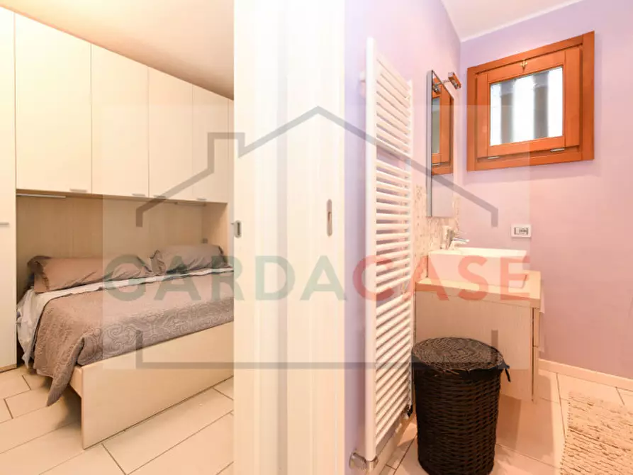 Immagine 14 di Appartamento in vendita  in Viale Giuseppe Verdi a Sirmione