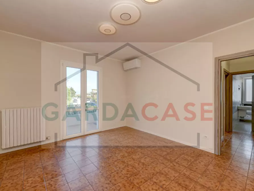 Immagine 5 di Appartamento in vendita  a Sirmione