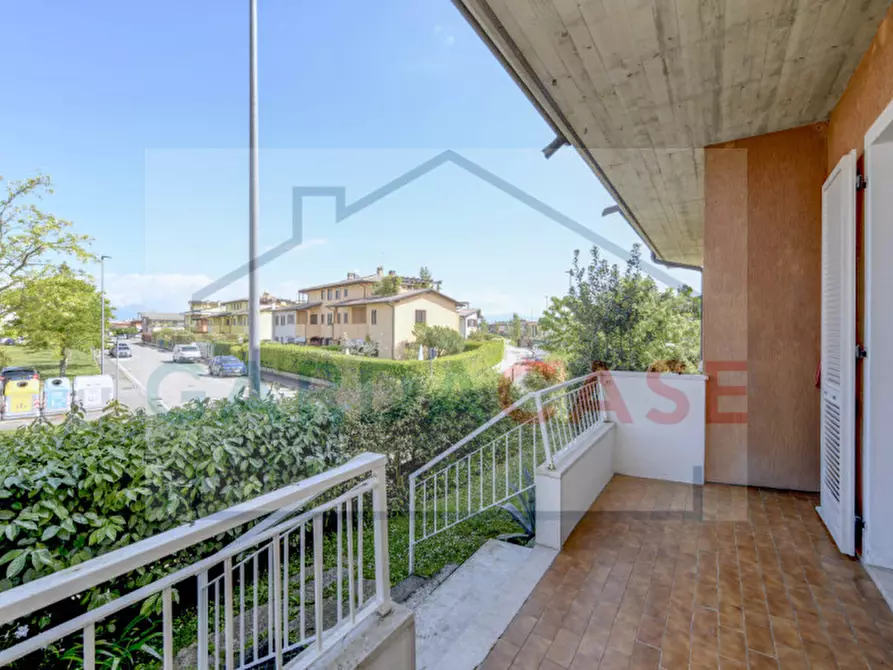 Immagine 11 di Appartamento in vendita  a Sirmione
