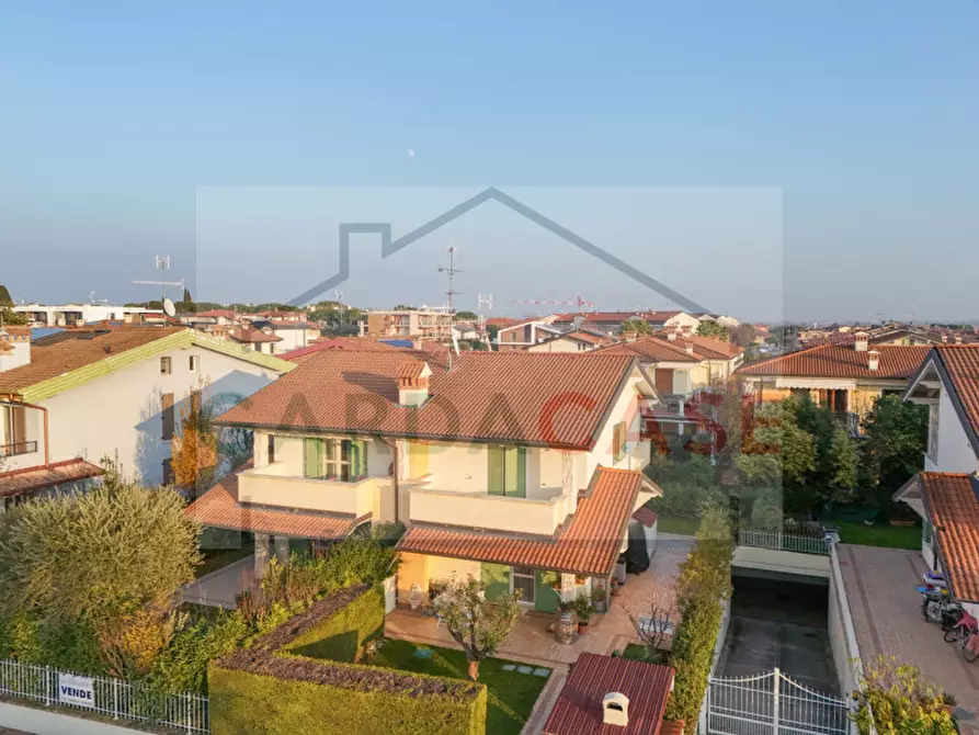 Immagine 6 di Casa bifamiliare in vendita  in Via Beato Z. Agostini a Sirmione