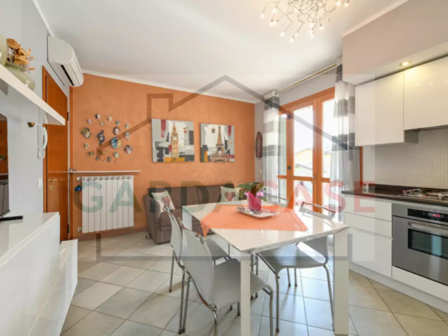 Immagine 8 di Appartamento in vendita  in Via Leonardo da Vinci a Sirmione