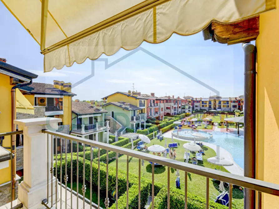 Immagine 13 di Appartamento in vendita  in Via Leonardo da Vinci a Sirmione