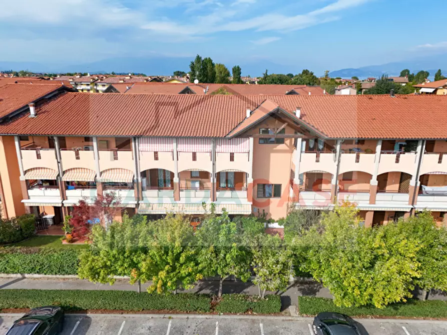 Immagine 3 di Appartamento in vendita  a Sirmione