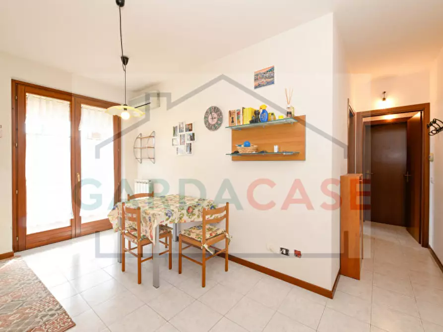 Immagine 11 di Appartamento in vendita  a Sirmione