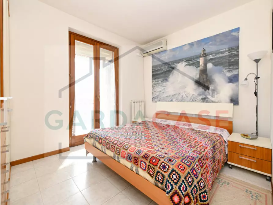 Immagine 12 di Appartamento in vendita  a Sirmione