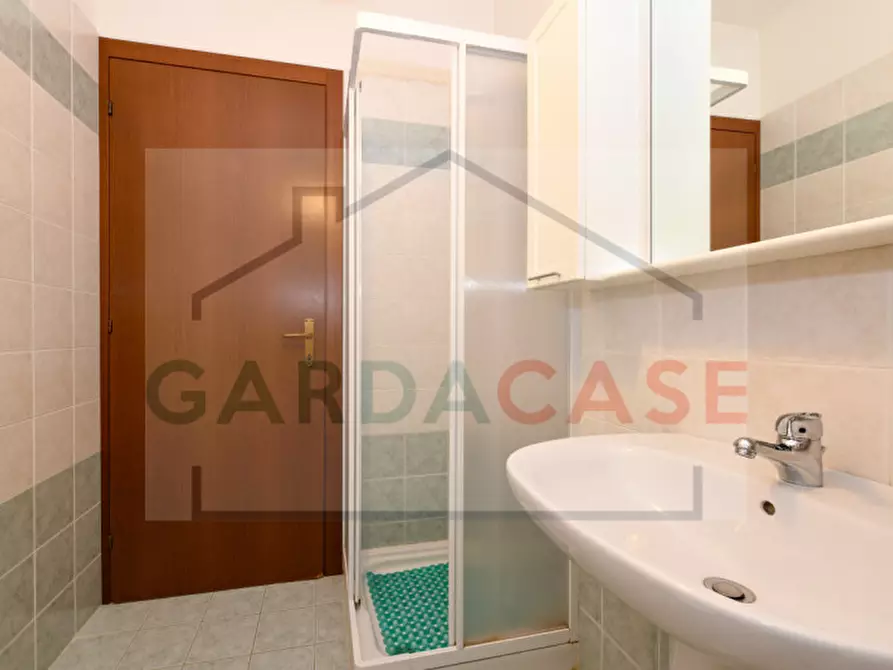 Immagine 26 di Appartamento in vendita  a Sirmione