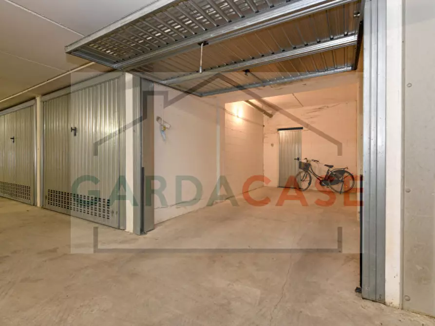 Immagine 28 di Appartamento in vendita  a Sirmione