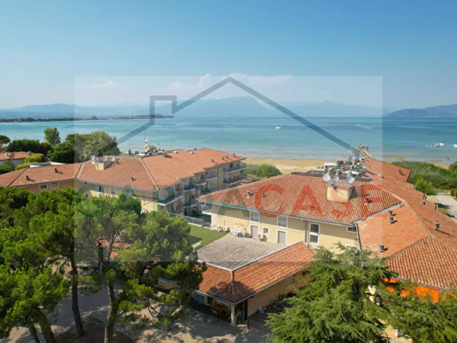 Immagine 3 di Appartamento in vendita  a Sirmione