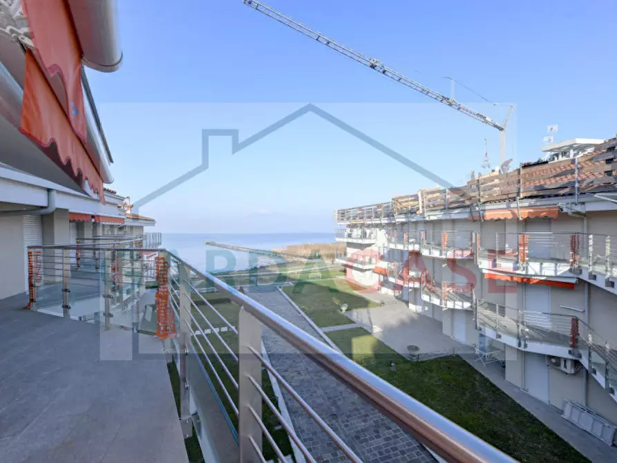 Immagine 8 di Appartamento in vendita  a Sirmione