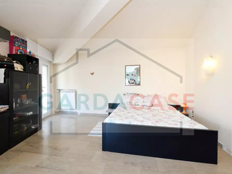 Immagine 12 di Appartamento in vendita  a Sirmione