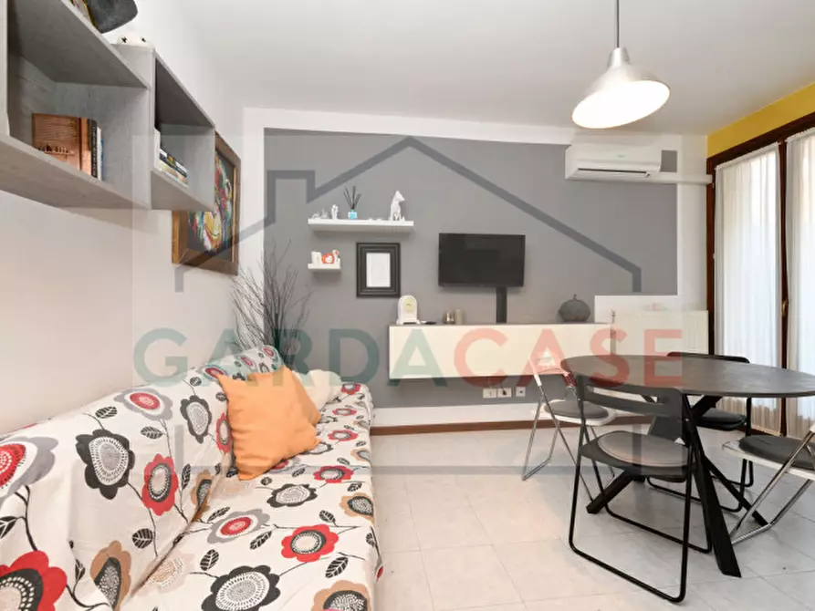 Immagine 5 di Appartamento in vendita  in Via Tintoretto a Sirmione