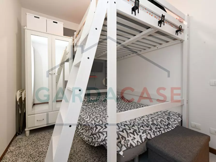 Immagine 15 di Appartamento in vendita  in Via Tintoretto a Sirmione