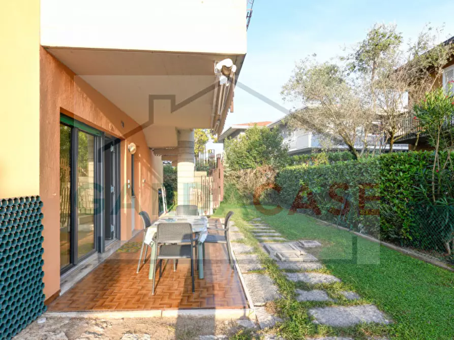 Immagine 7 di Appartamento in vendita  in Via Morandi a Sirmione