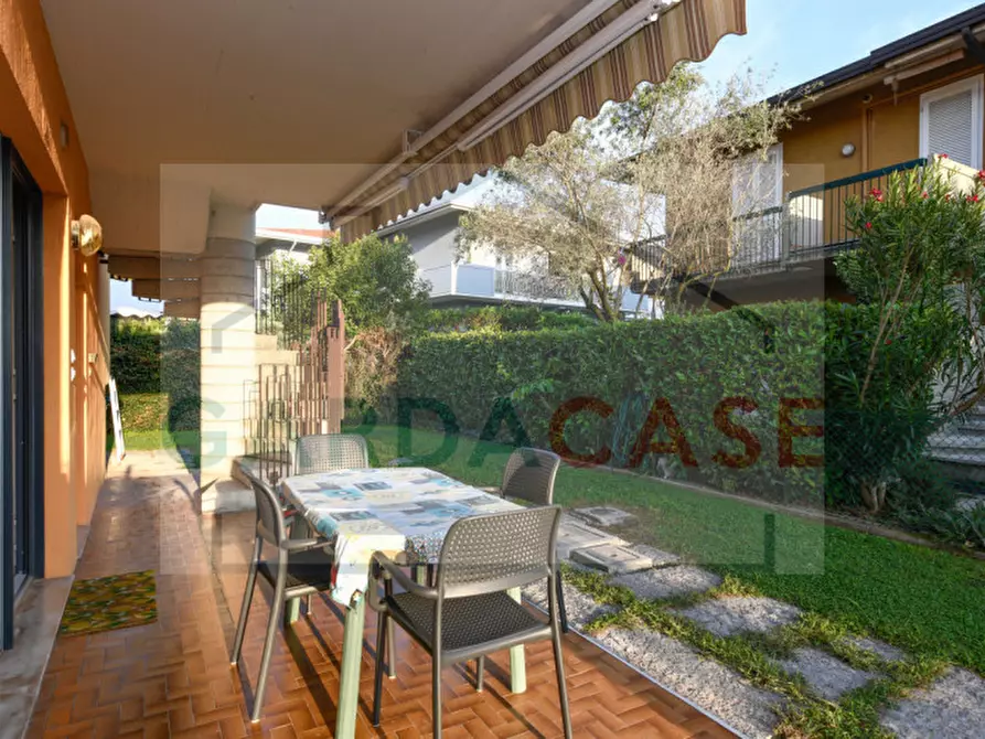 Immagine 8 di Appartamento in vendita  in Via Morandi a Sirmione