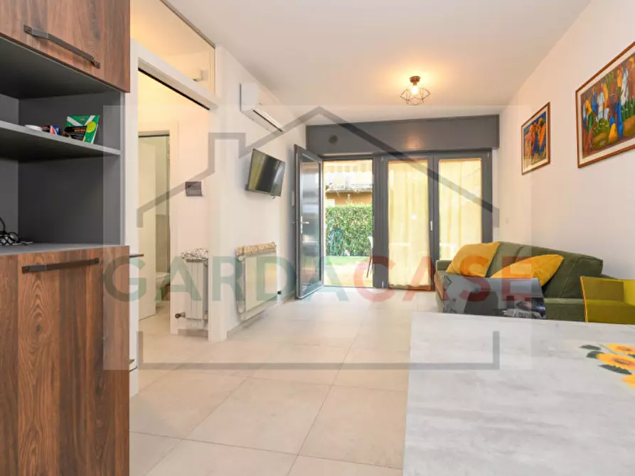 Immagine 18 di Appartamento in vendita  in Via Morandi a Sirmione