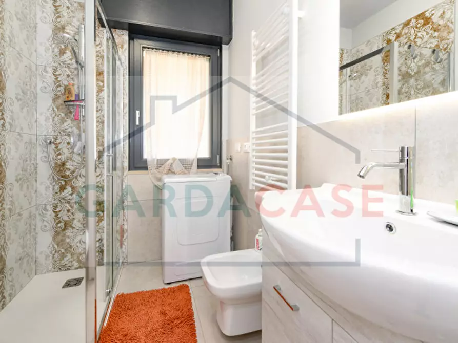 Immagine 22 di Appartamento in vendita  in Via Morandi a Sirmione