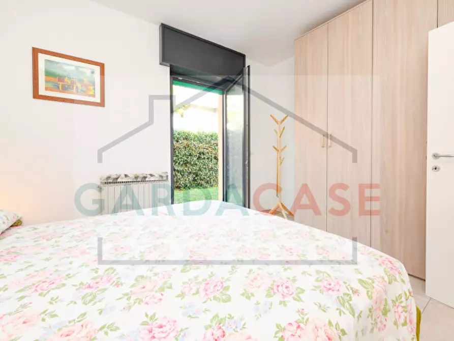 Immagine 27 di Appartamento in vendita  in Via Morandi a Sirmione