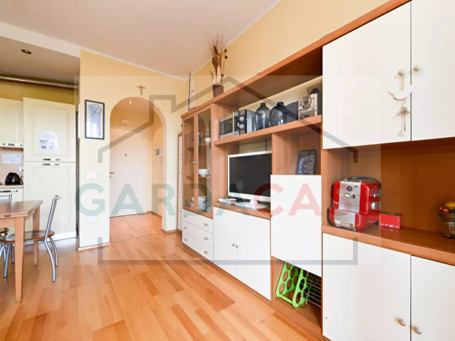 Immagine 7 di Appartamento in vendita  in Via Roma a Sirmione