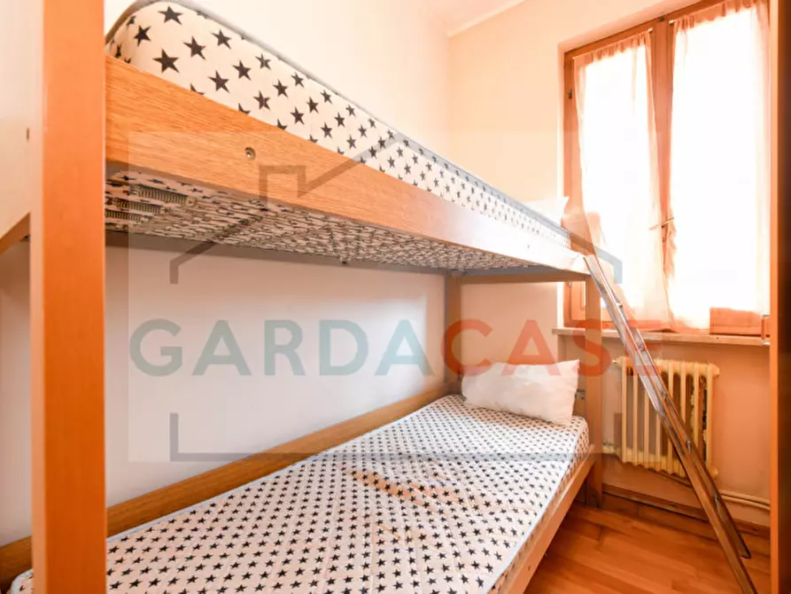 Immagine 19 di Appartamento in vendita  in Via Roma a Sirmione