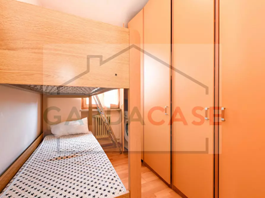 Immagine 20 di Appartamento in vendita  in Via Roma a Sirmione