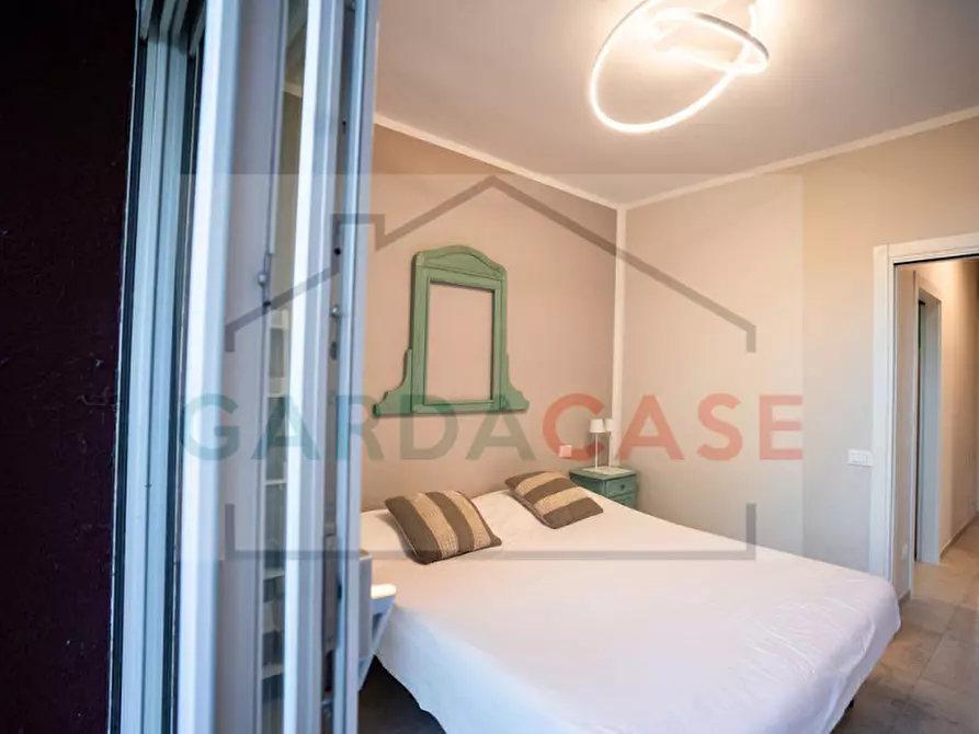 Immagine 15 di Appartamento in vendita  a Sirmione