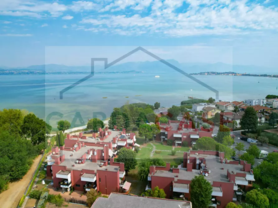 Immagine 24 di Appartamento in vendita  a Sirmione