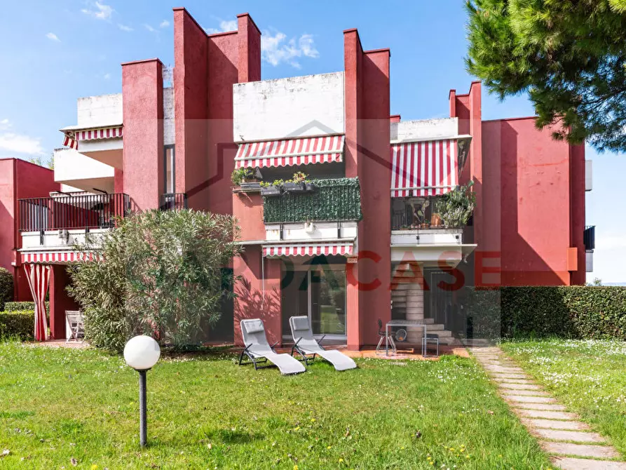 Immagine 27 di Appartamento in vendita  a Sirmione