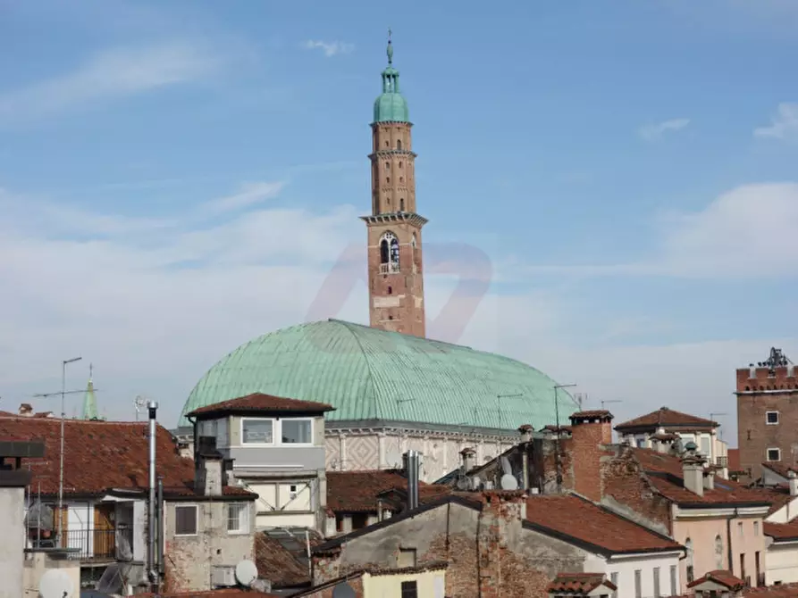 Immagine 2 di Appartamento in vendita  in Contrà Giuseppe Garibaldi a Vicenza