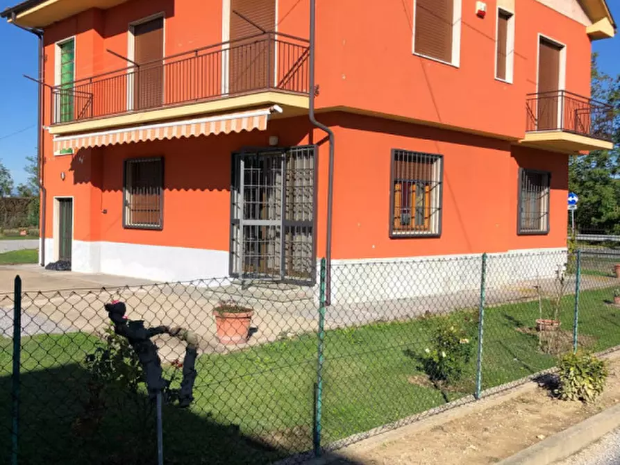 Immagine 6 di Casa indipendente in vendita  in Via Castelli a Roddi