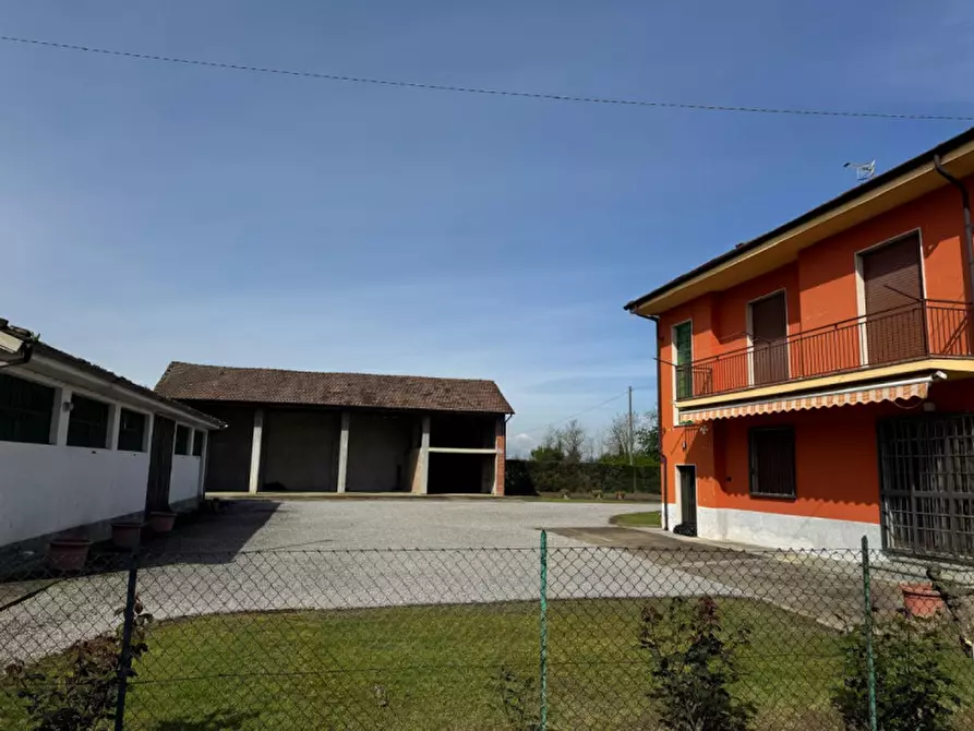 Immagine 8 di Casa indipendente in vendita  in Via Castelli a Roddi