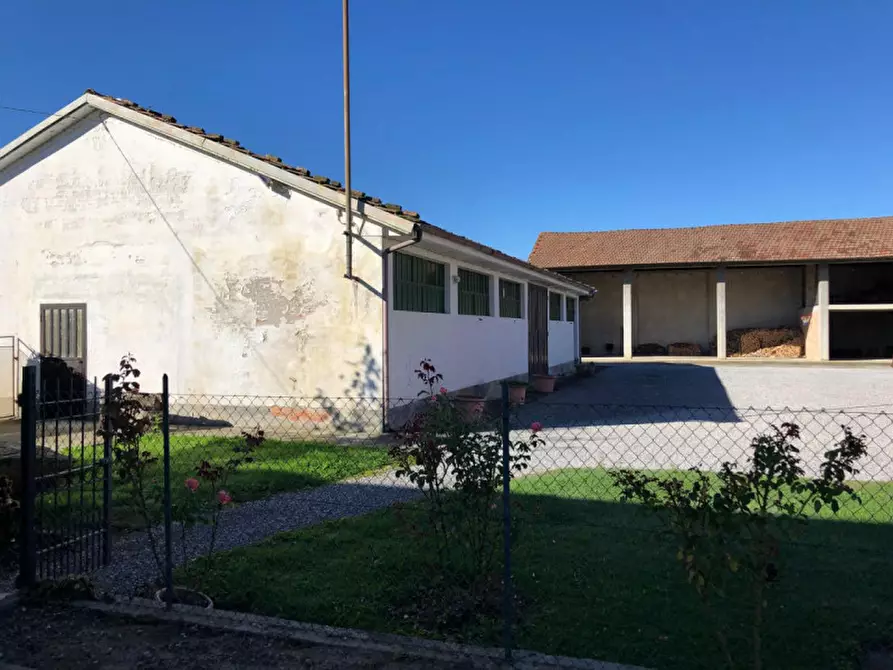 Immagine 17 di Casa indipendente in vendita  in Via Castelli a Roddi