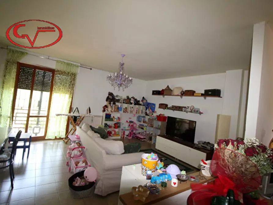 Immagine 15 di Villa in vendita  in periferia a San Giovanni Valdarno