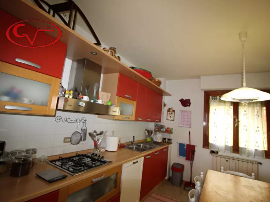 Immagine 16 di Villa in vendita  in periferia a San Giovanni Valdarno