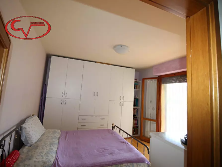 Immagine 22 di Villa in vendita  in periferia a San Giovanni Valdarno