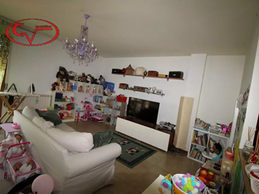 Immagine 24 di Villa in vendita  in periferia a San Giovanni Valdarno